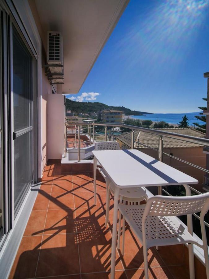 Himara Royal Hotel Екстериор снимка