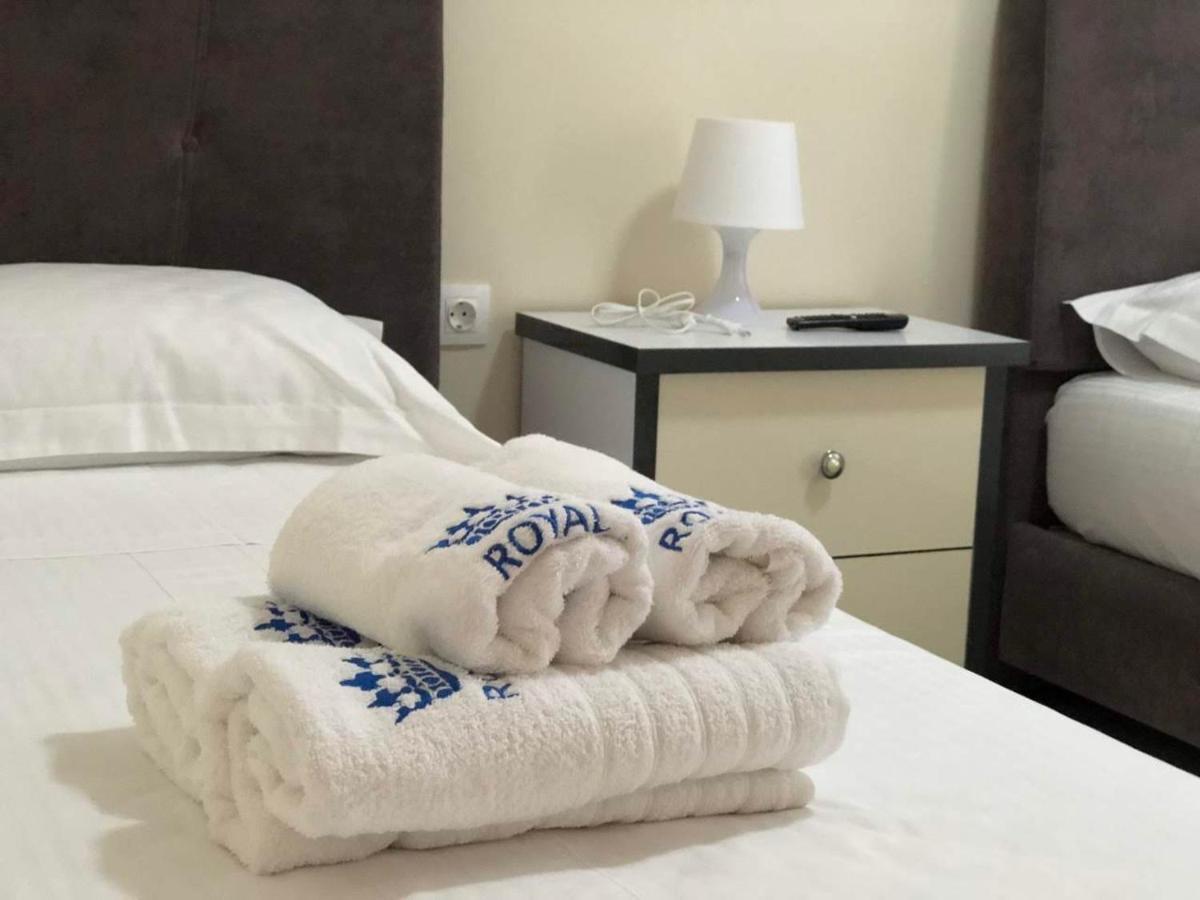 Himara Royal Hotel Екстериор снимка