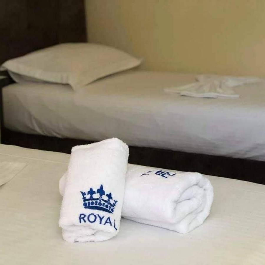 Himara Royal Hotel Екстериор снимка